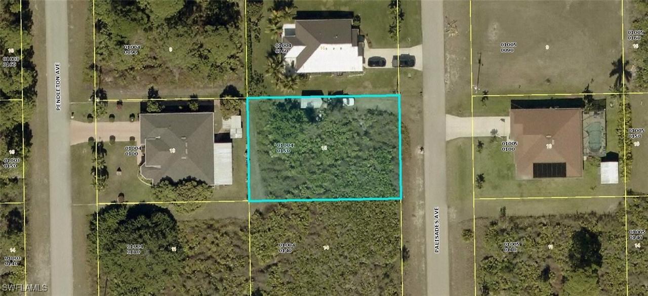 320 Palisades Ave., Lehigh Acres, FL 33974