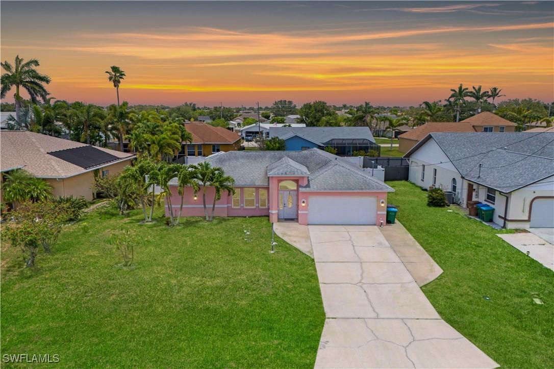 923 SW 4th Pl., Cape Coral, FL 33991
