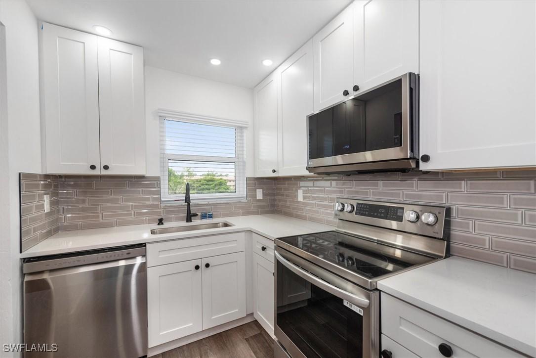 499 Forest Lakes Blvd. #306, Naples, FL 34105