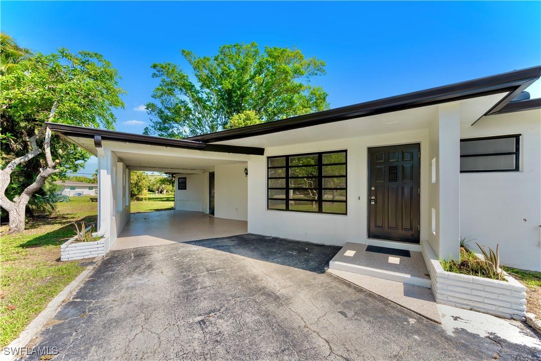 4101 Rainbow Dr., Fort Myers, FL 33916