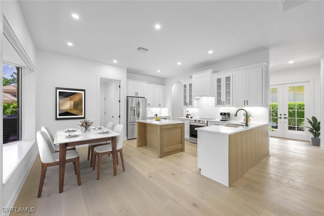 9209 Troon Lakes Dr., Naples, FL 34109