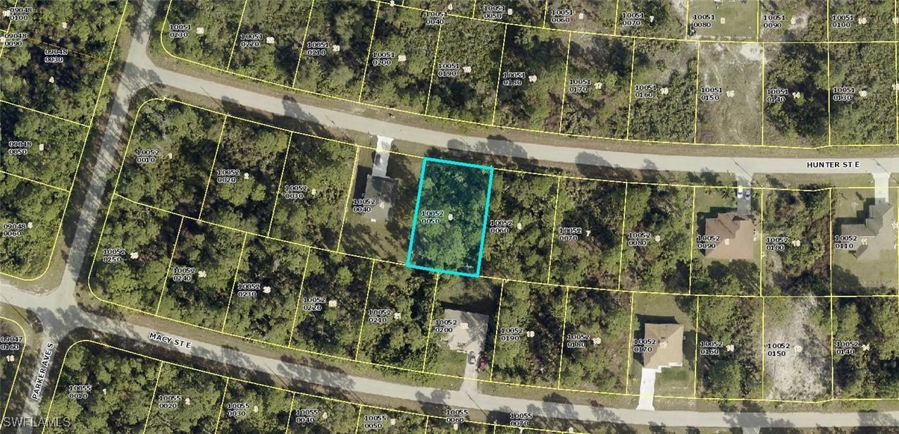 1026 Hunter St., Lehigh Acres, FL 33974