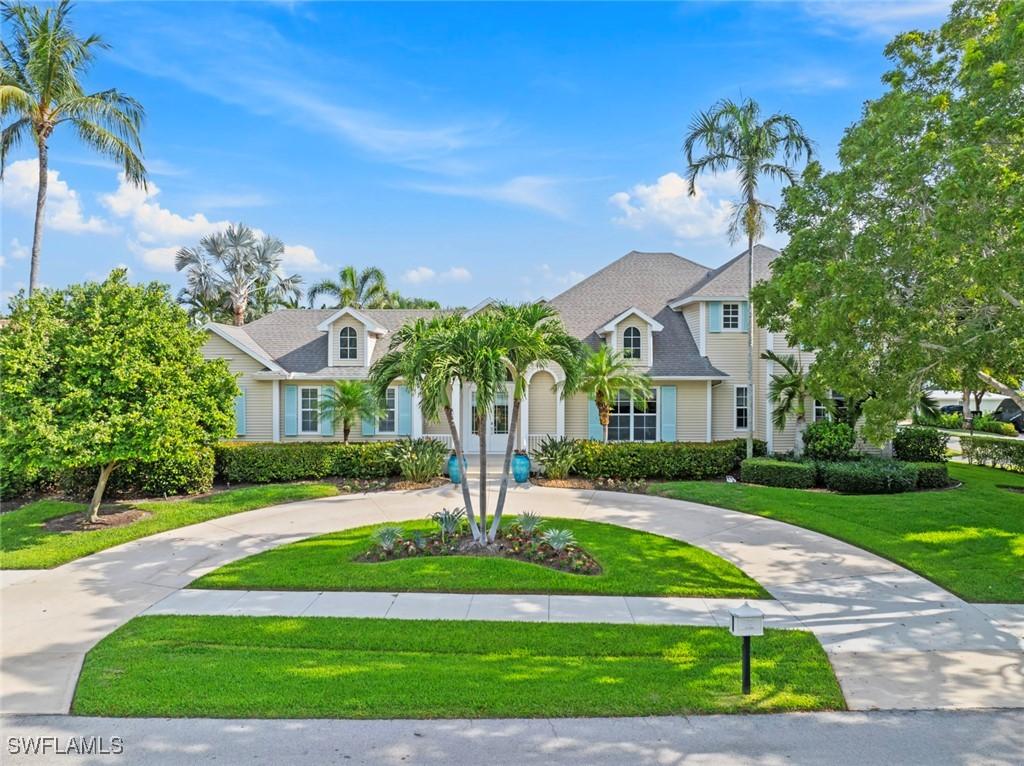 687 9th Ave., Naples, FL 34102
