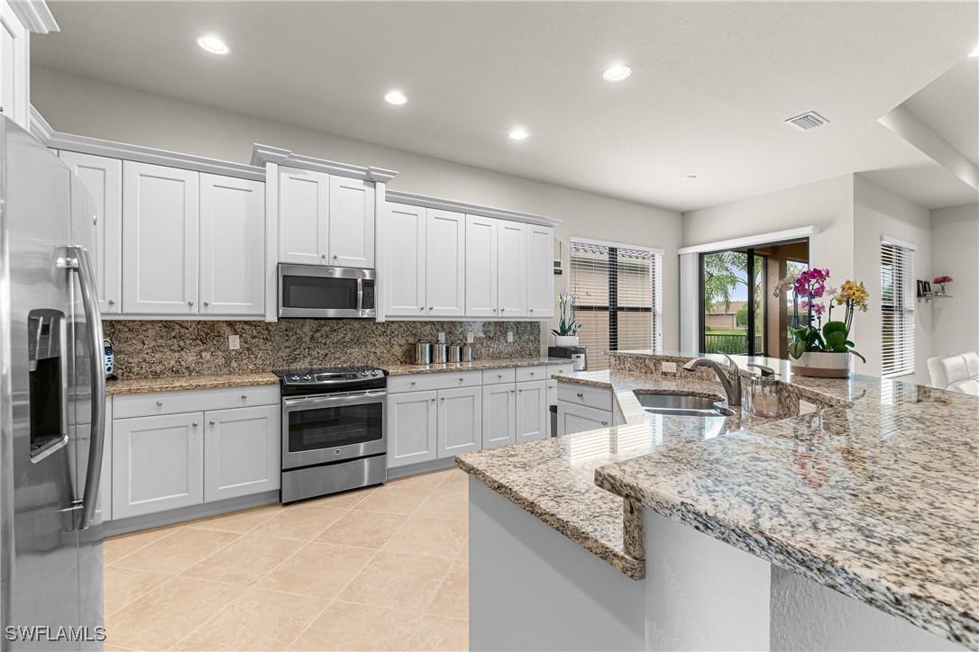 11704 Stonecreek Cir., Fort Myers, FL 33913