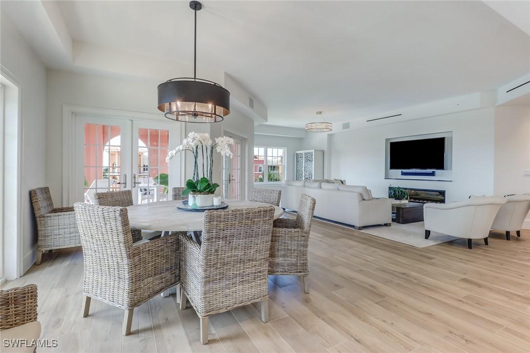 451 Bayfront Pl. #5507, Naples, FL 34102