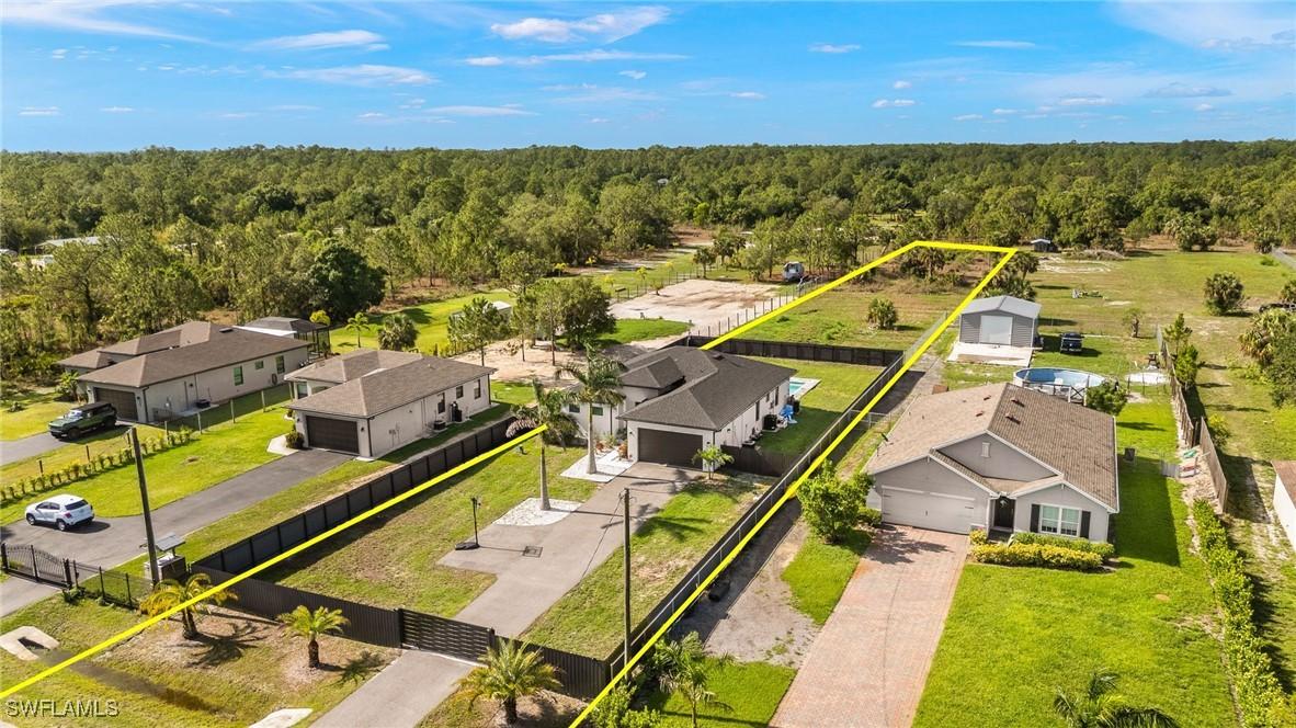 2552 70th Ave., Naples, FL 34120