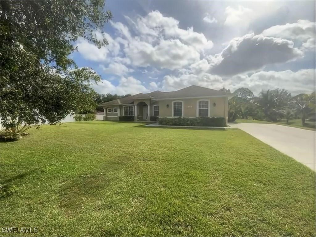 1108 Lee Ave., Lehigh Acres, FL 33972