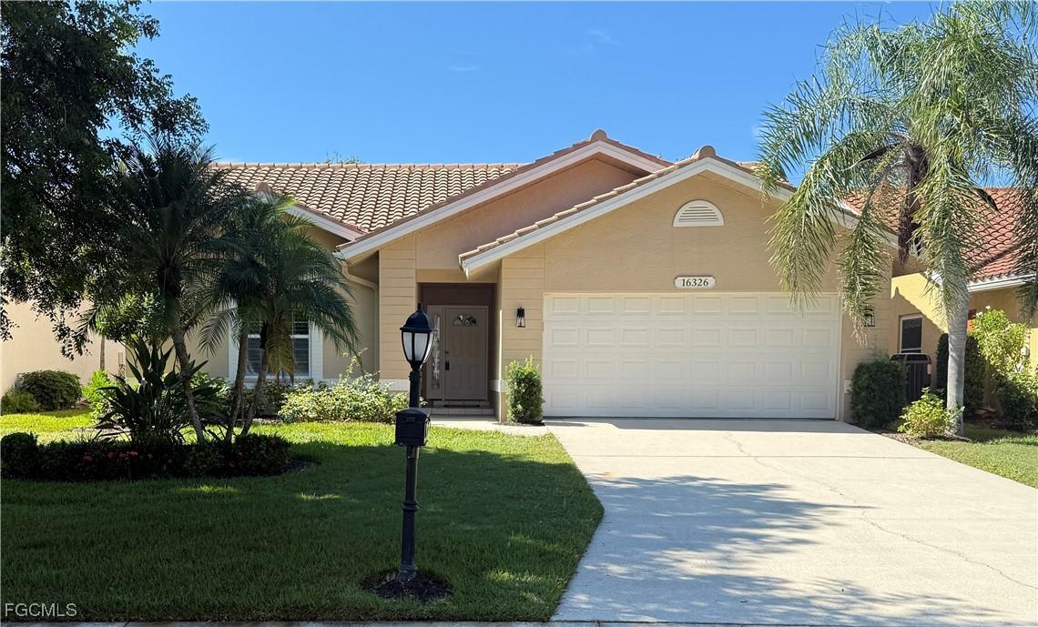 16326 Kelly Woods Dr., Fort Myers, FL 33908