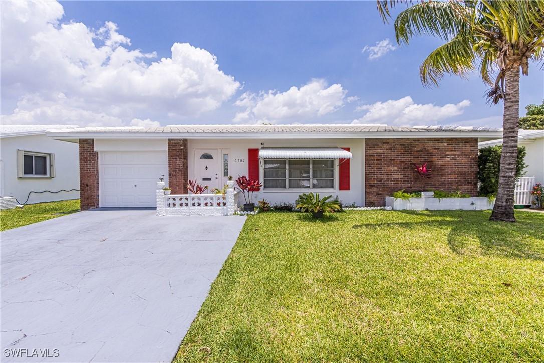 6707 NW 70th St., Tamarac, FL