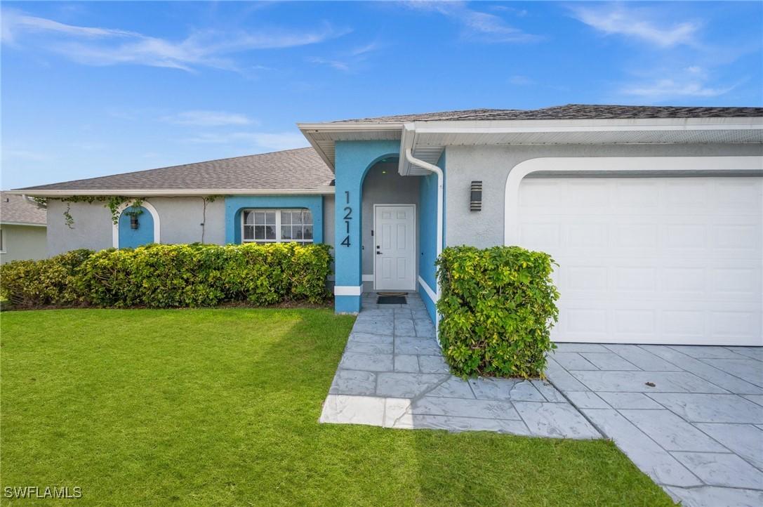 1214 SW Santa Barbara Pl., Cape Coral, FL 33991