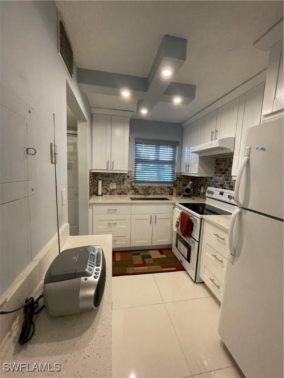 200 Forest Lakes Blvd. #110, Naples, FL 34105