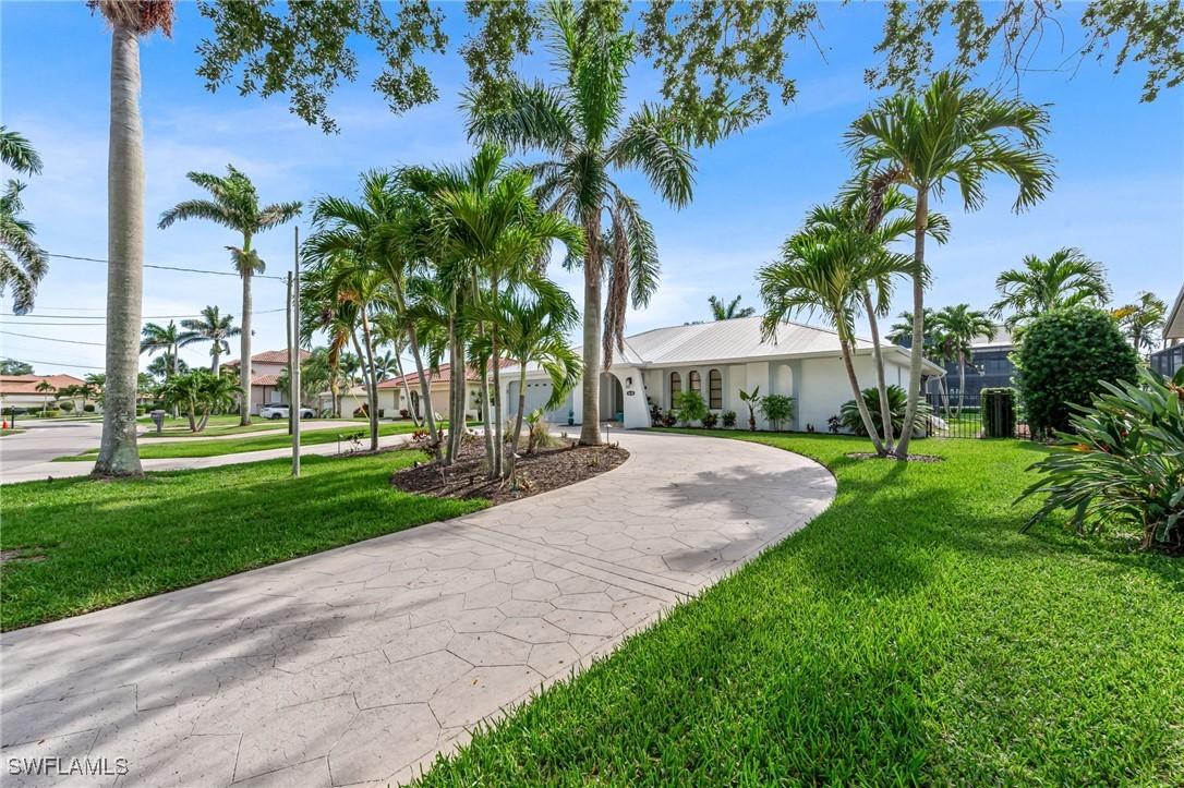 5630 Riverside Dr., Cape Coral, FL 33904