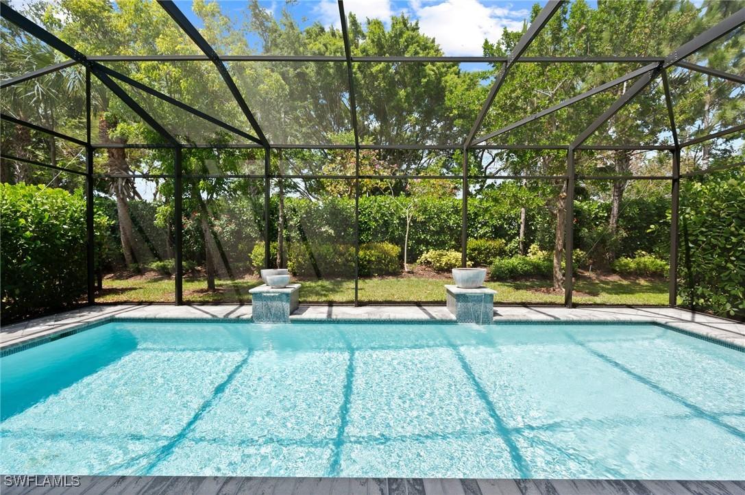 4654 Kensington Cir., Naples, FL 34119