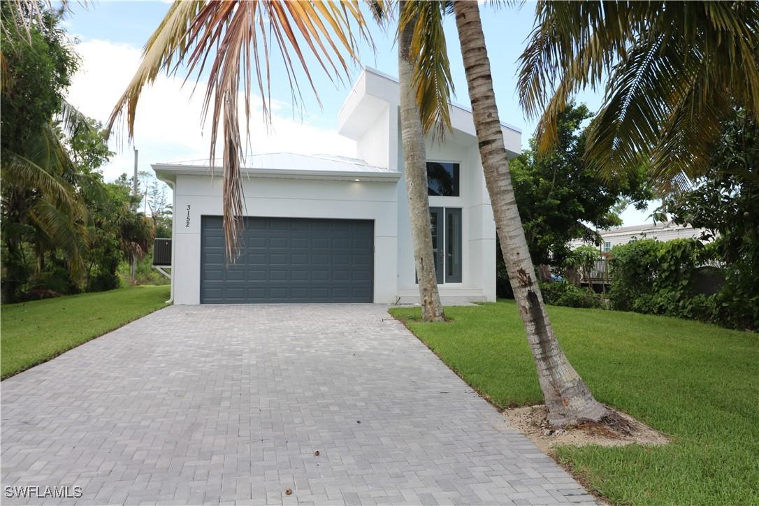 3152 Karen Dr., Naples, FL 34112