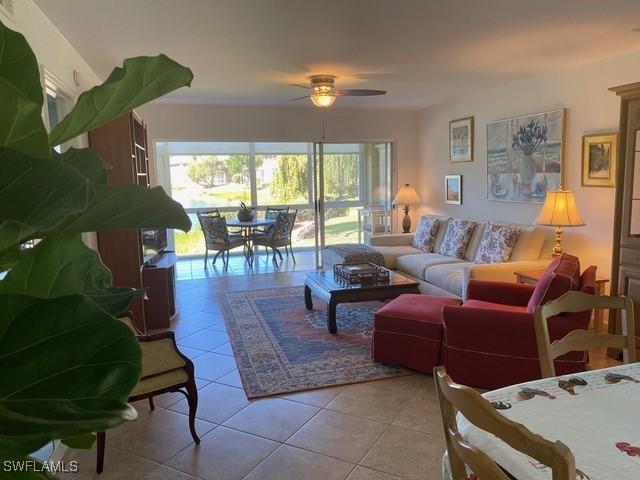 1250 Yesica Ann Cir. #E106, Naples, FL 34110