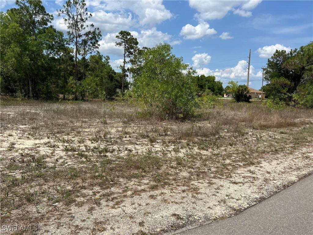 735 Delridge Ave., Lehigh Acres, FL 33974