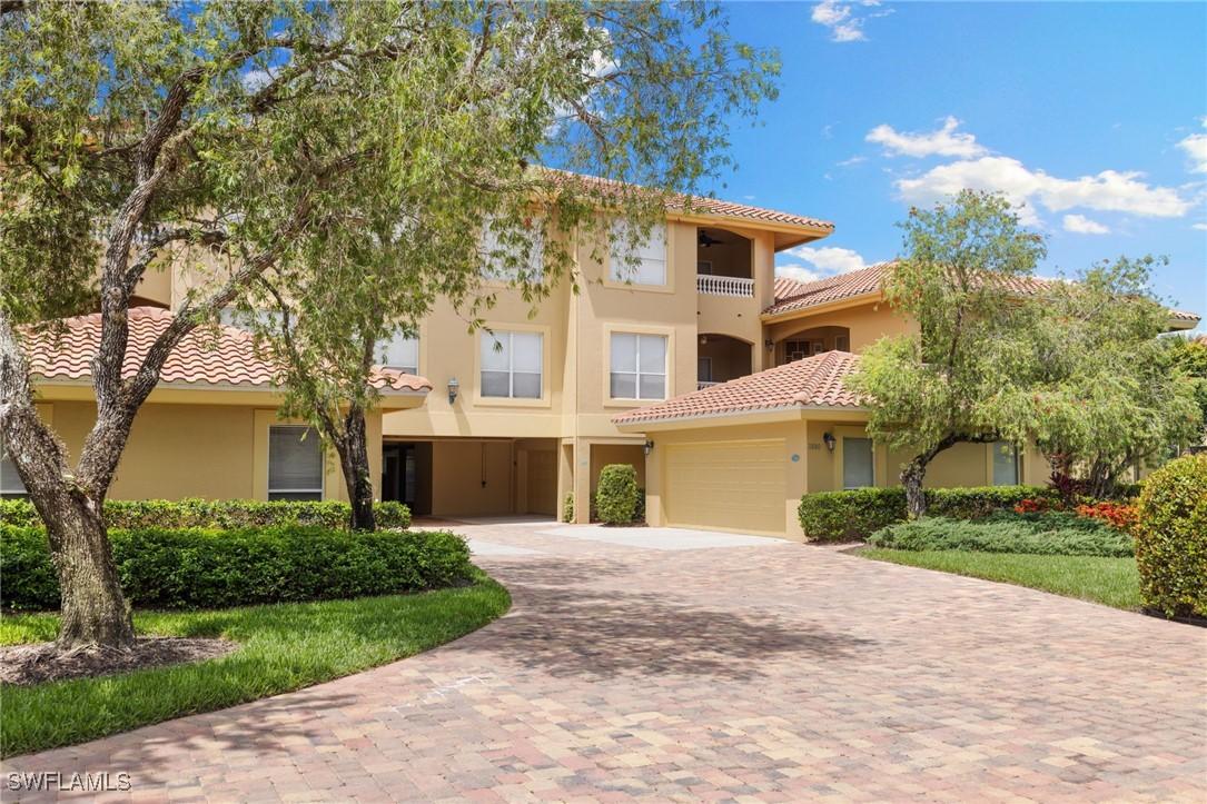 1880 Les Chateaux Blvd. #104, Naples, FL 34109