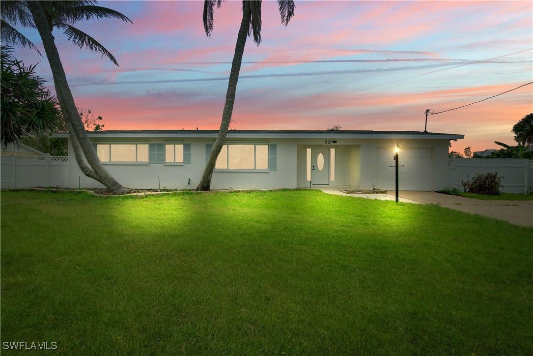 32 Fairview Blvd., Fort Myers Beach, FL 33931