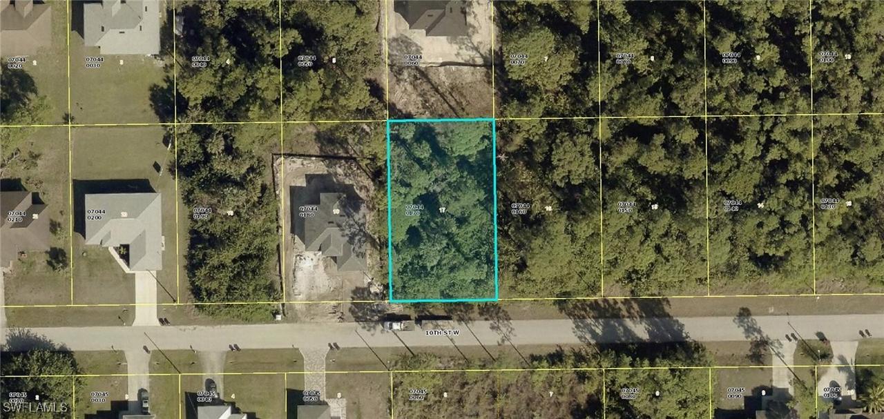 2810 10th St., Lehigh Acres, FL 33971