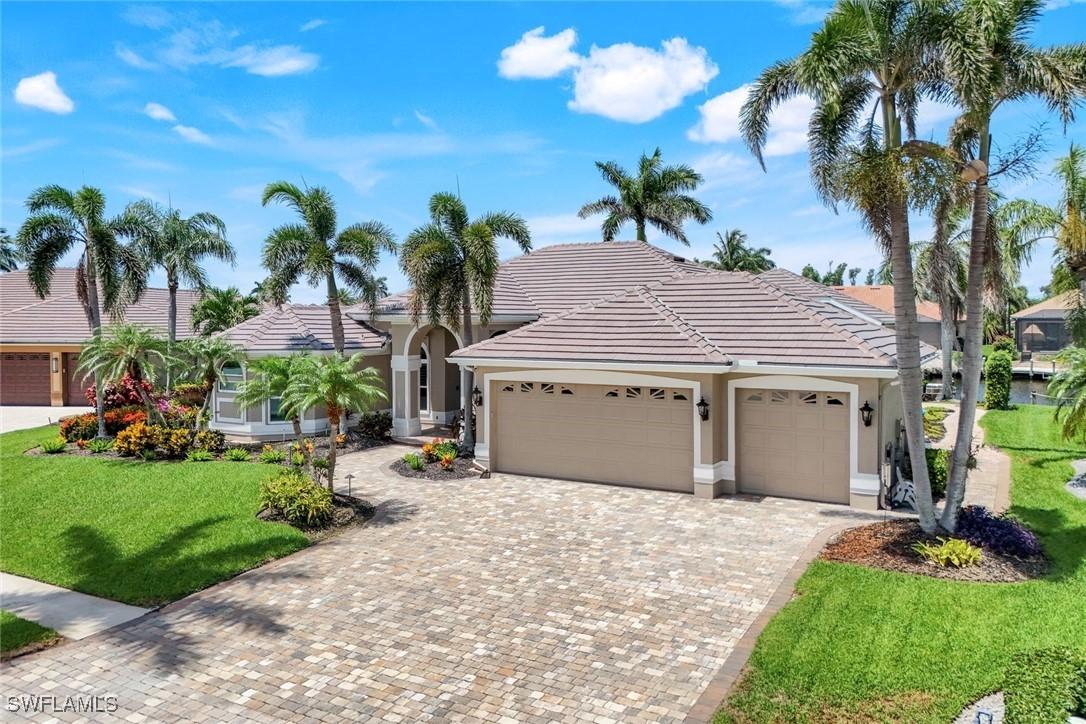 5606 Merlyn Ln., Cape Coral, FL 33914