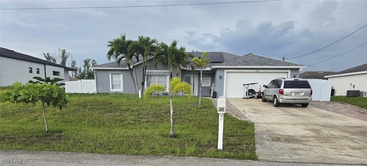 2224 NW 1st Pl., Cape Coral, FL 33993