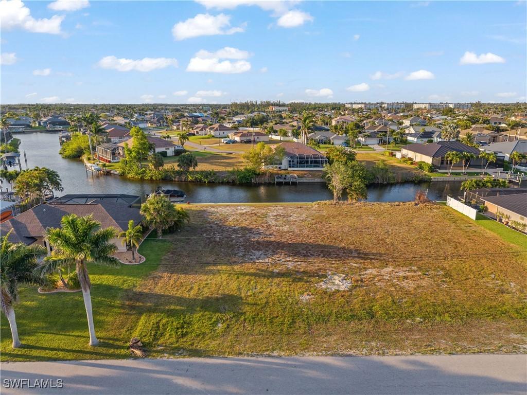 2337 SW 28th Ter., Cape Coral, FL 33914