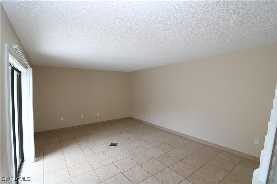 5216 Cedarbend Dr. #3, Fort Myers, FL 33919