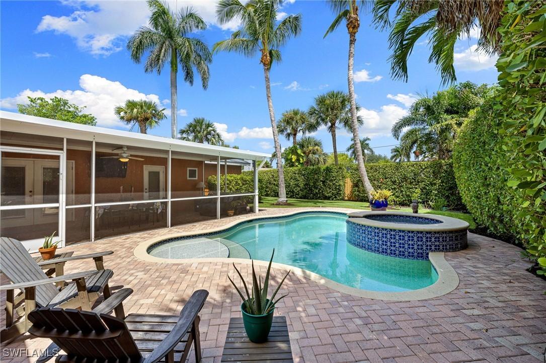 1233 12th Ave., Naples, FL 34102
