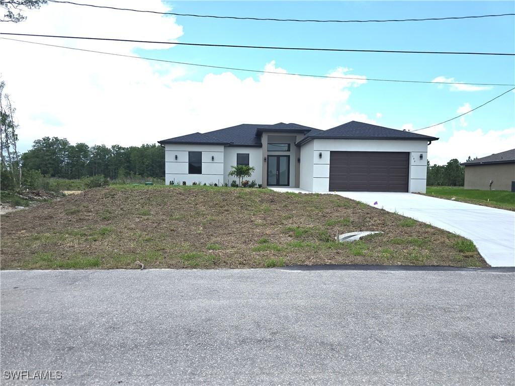 194 Yager Cir., Fort Myers, FL 33913