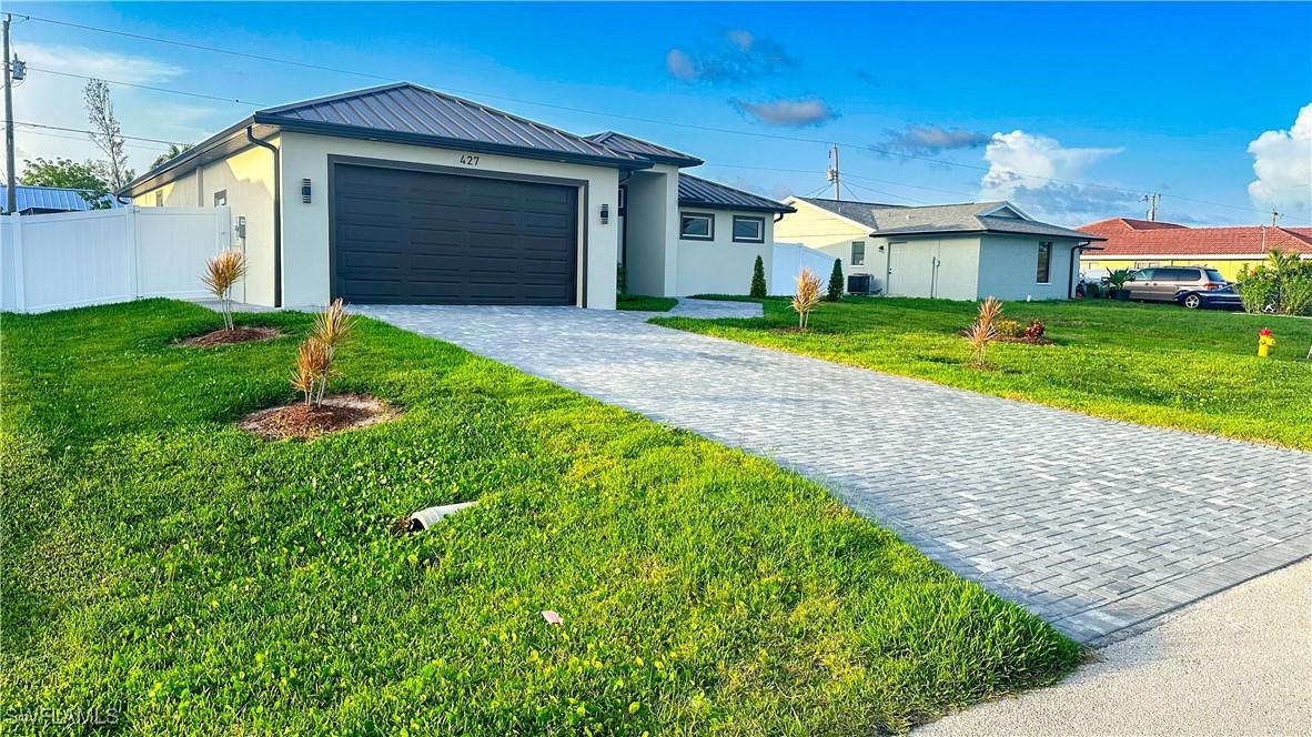427 SW 21st Ter., Cape Coral, FL 33991