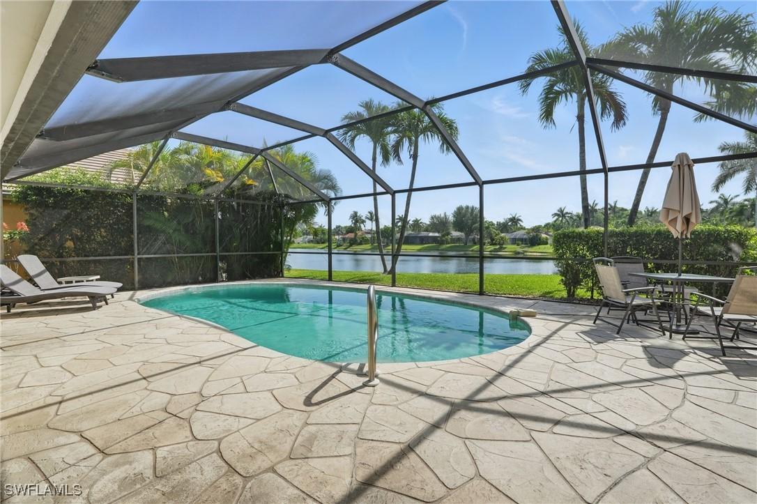 902 Marble Dr., Naples, FL 34104