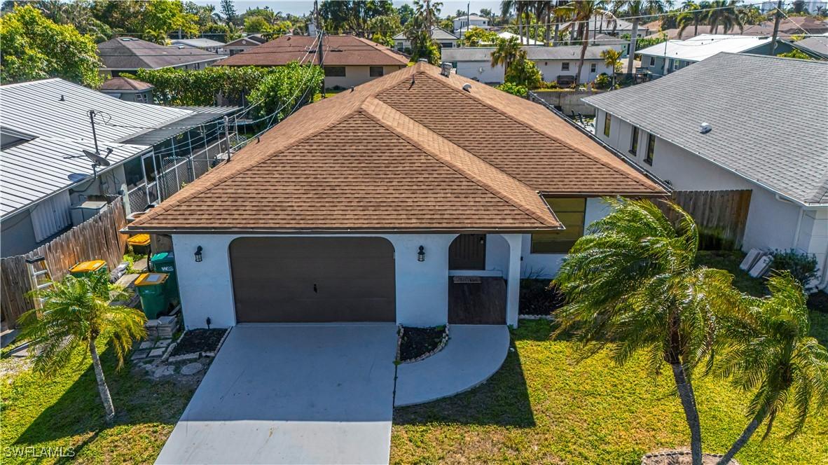758 105th Ave., Naples, FL 34108