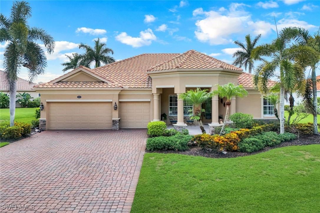 10026 Lions Bay Ct., Naples, FL 34120