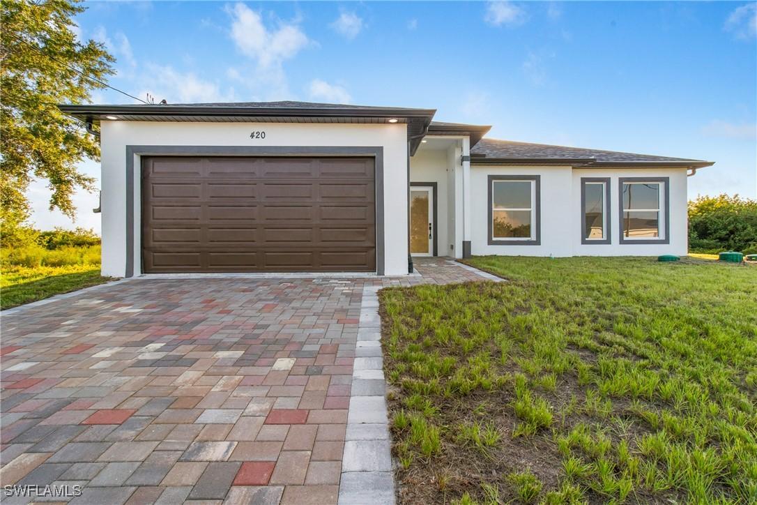 420 Caywood Ave., Lehigh Acres, FL 33974