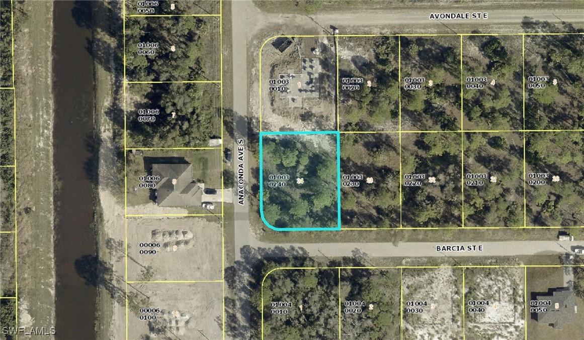 701 Barcia St., Lehigh Acres, FL 33974