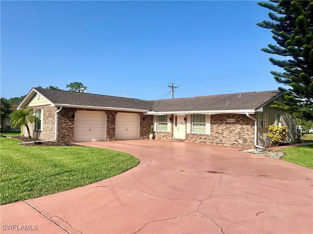 345 Delaware Rd., Lehigh Acres, FL 33936