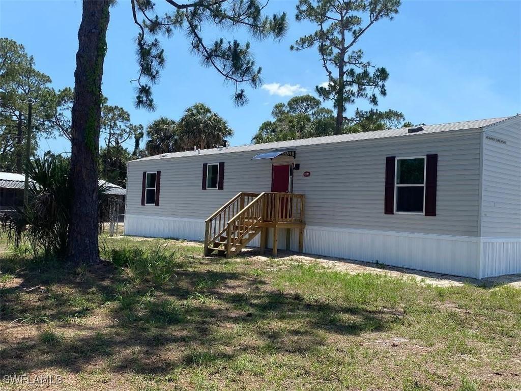 8018 Grady Dr., North Fort Myers, FL 33917