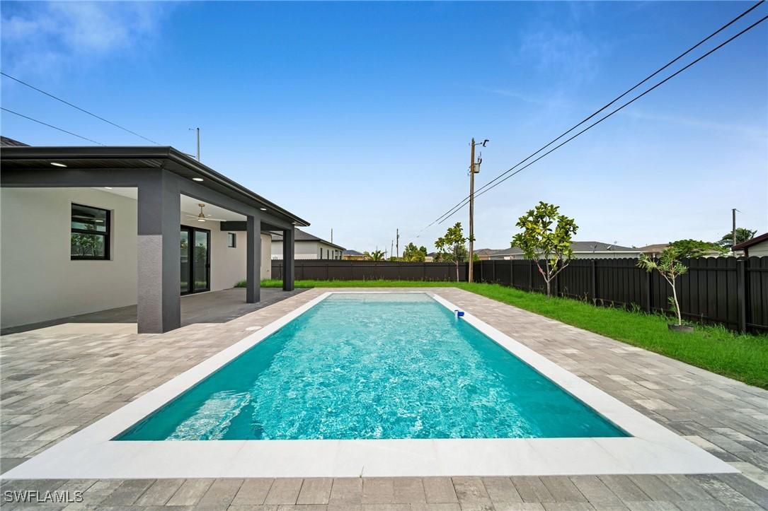 123 Kismet Pkwy., Cape Coral, FL 33909