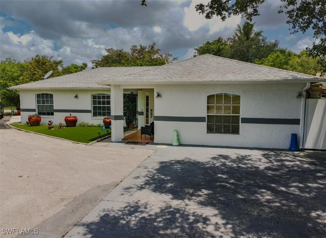 4191 18th Pl., Naples, FL 34116