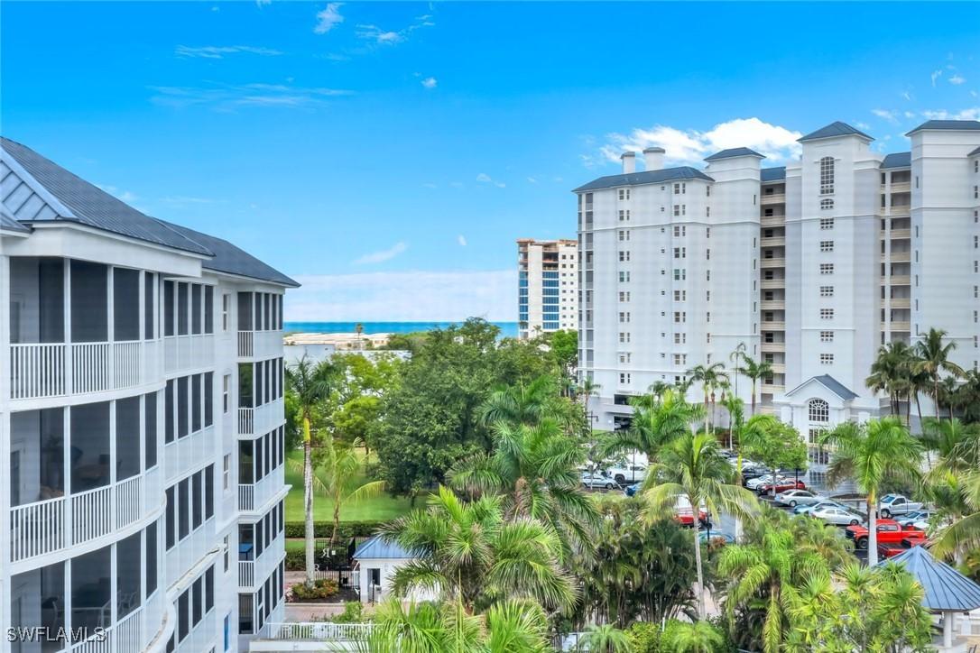 460 Launch Cir. #Penthouse 01, Naples, FL 34108