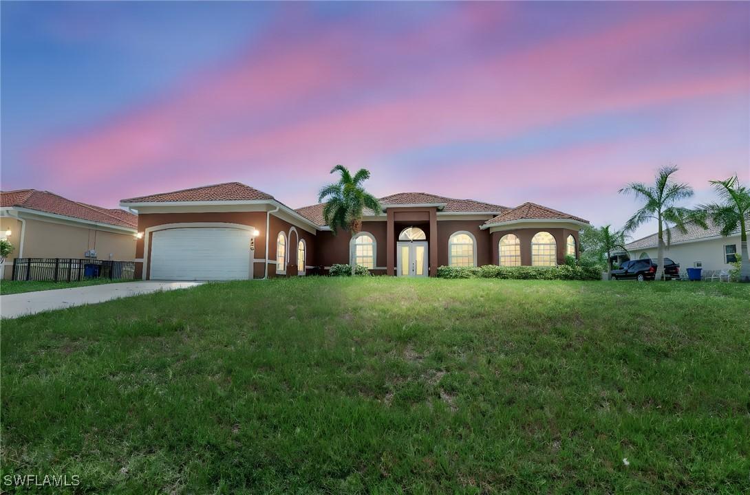 680 Mirror Lakes Ct., Lehigh Acres, FL 33974