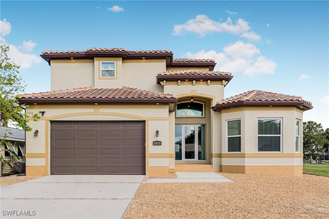 2038 Bahama Ave., Fort Myers, FL 33905