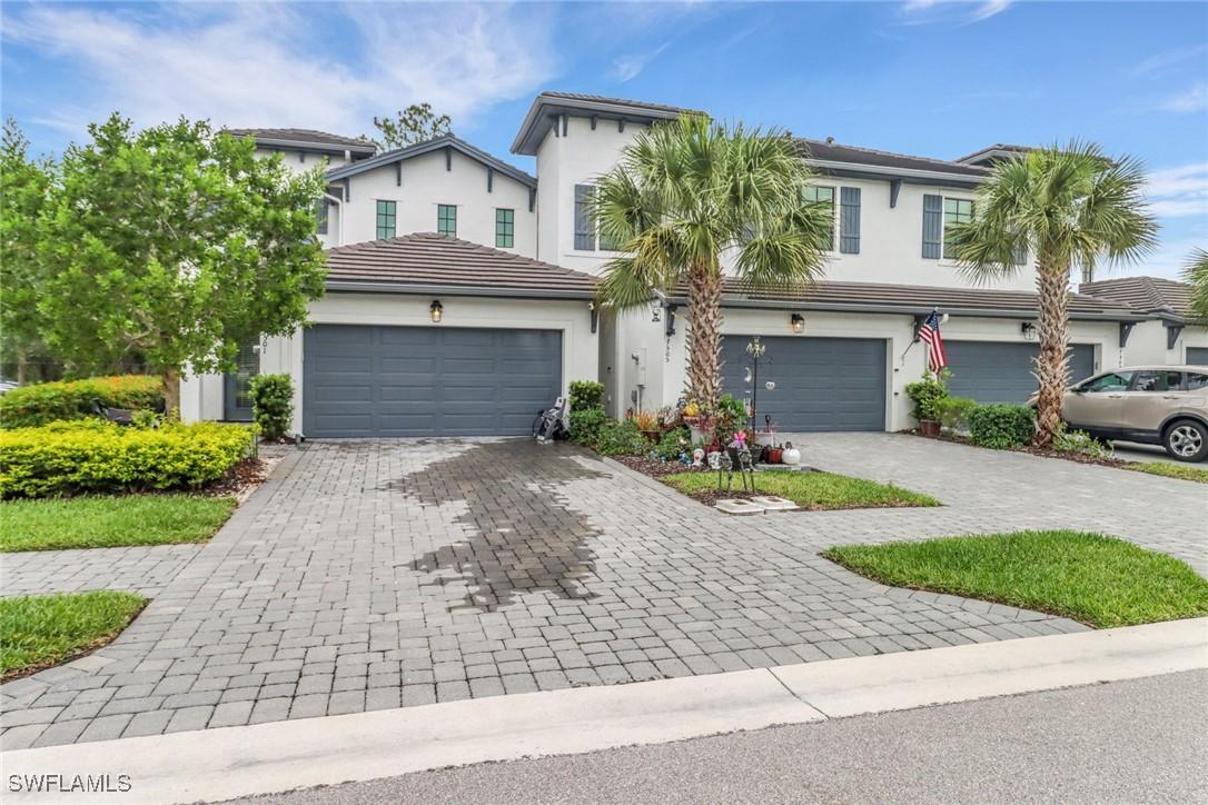 7501 Carnegie Way, Naples, FL 34119