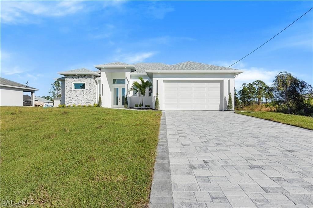 837 Grant Blvd., Lehigh Acres, FL 33974