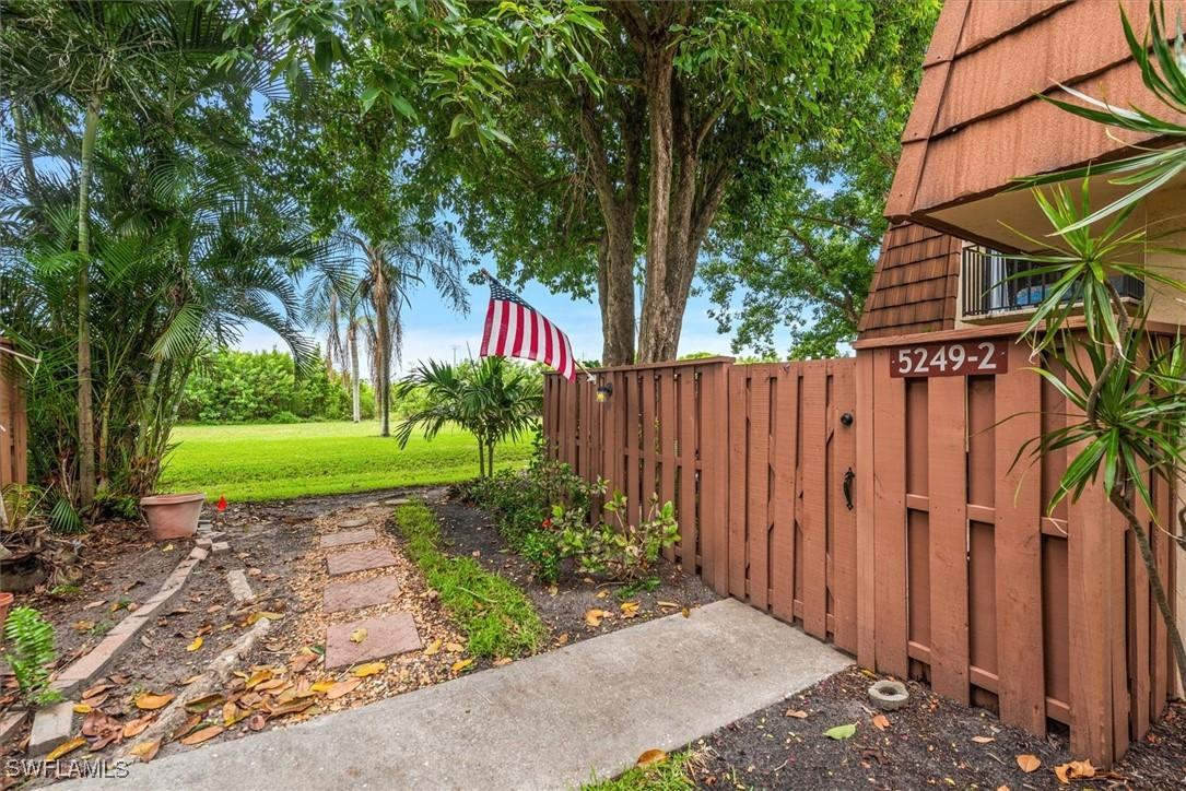 5249 Cedarbend Dr. #2, Fort Myers, FL 33919