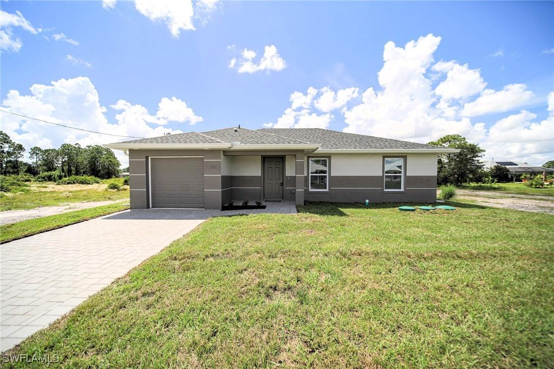 856 Chezy St., Lehigh Acres, FL 33974