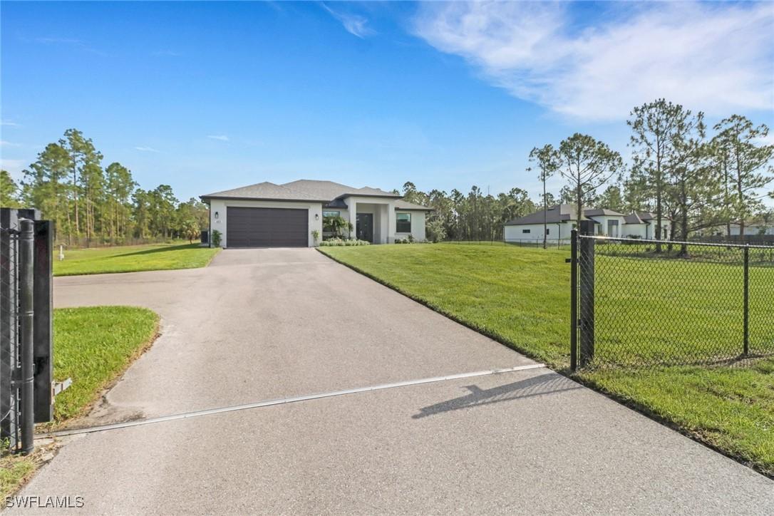 4119 43rd Ave., Naples, FL 34120