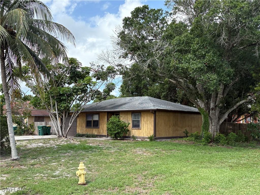 2325 55th Ter., Naples, FL 34116