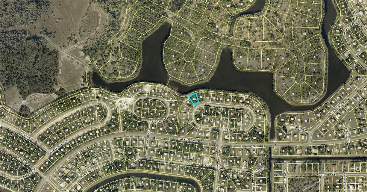 445 Boleyn Cir., Lehigh Acres, FL 33974
