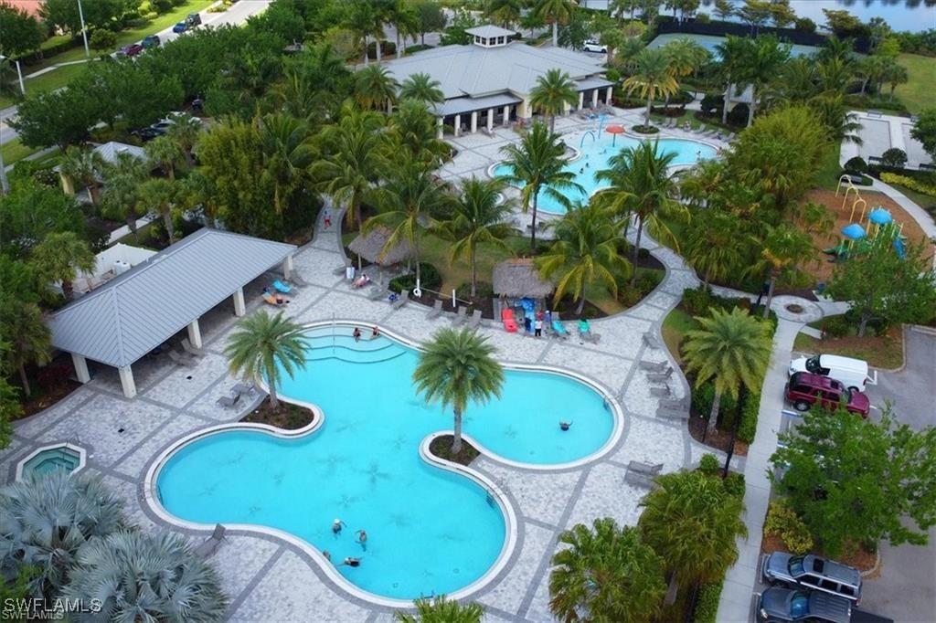 2579 Vine Ave., Naples, FL 34120